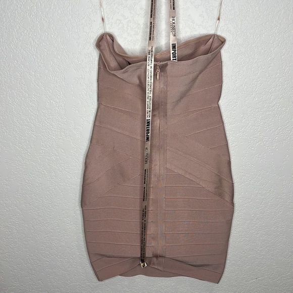 NWT House of CB Leyla Bandage Dress Nude/Pink Large. - Picture 6 of 14